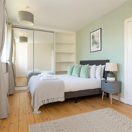 Cozy Rooms By Morden Tube ميتشام المظهر الخارجي الصورة
